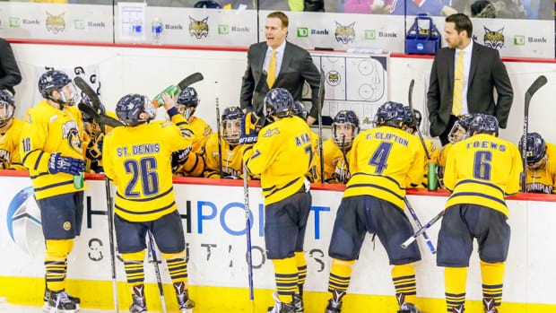 quinnipiac-hockey-rand-pecknold-marginal-gains-sports-psychologist-960.jpg